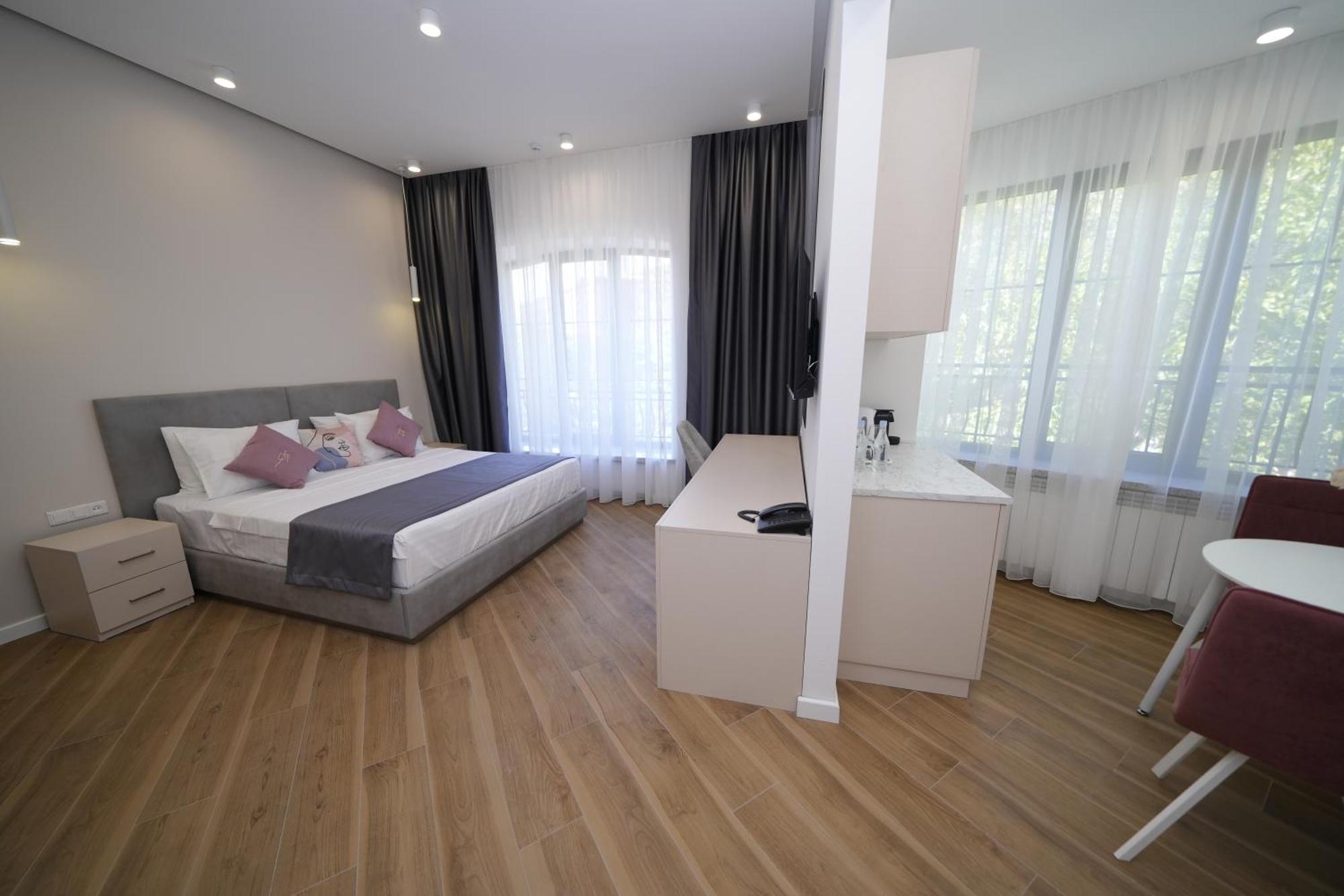 Ser In Hotel Jerevan Exteriér fotografie